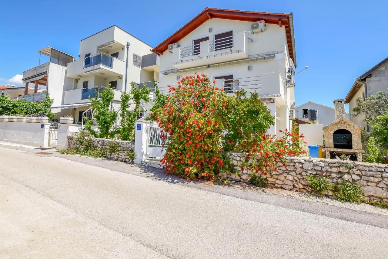 Apartment Bosiljka 로고즈니차 외부 사진