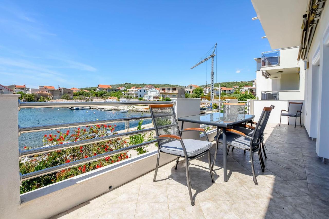 Apartment Bosiljka 로고즈니차 외부 사진